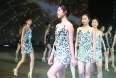 美女走秀表演,美女走秀表演的视觉盛宴