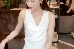 可爱小姐姐白色套装照片,甜美小姐姐的清新日常