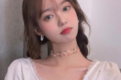 好看女生图片,展现青春魅力——2025潮流女生头像大盘点”